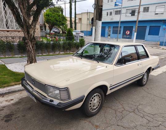 FORD DEL REY 1.6 OURO 8V GASOLINA 2P MANUAL